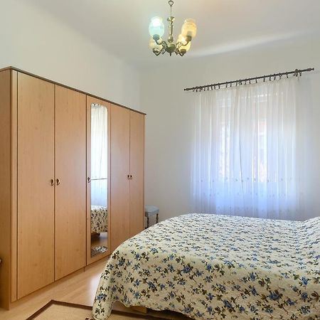 Aida Pula Apartment Esterno foto