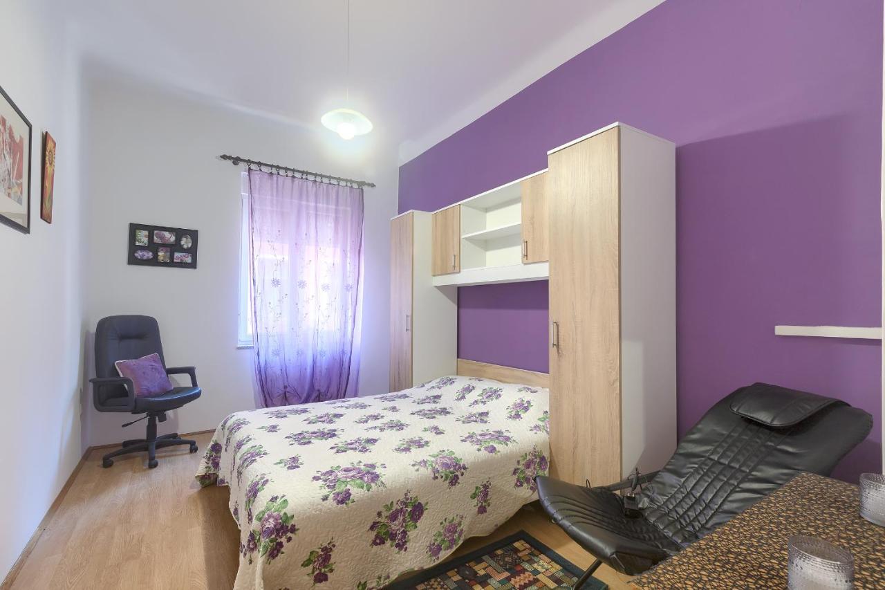 Aida Pula Apartment Esterno foto