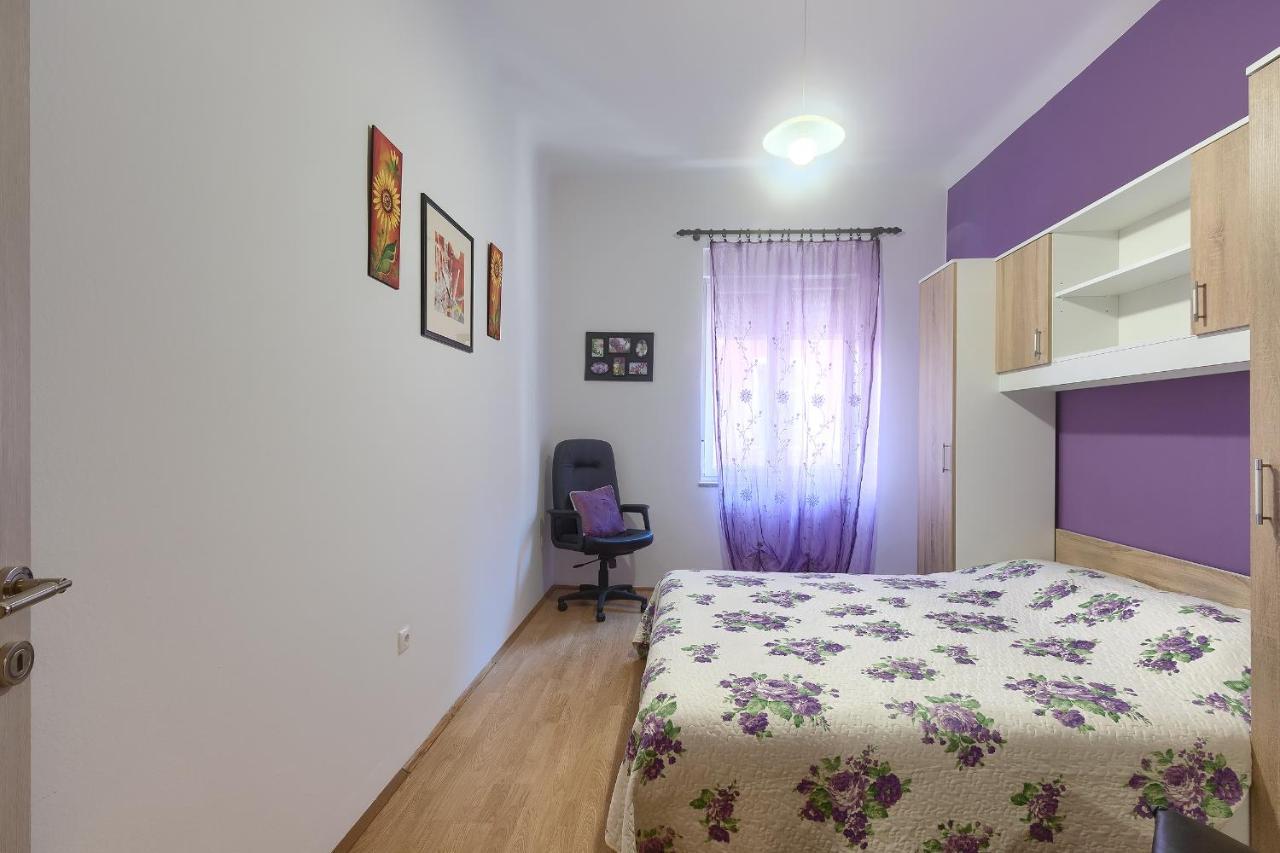 Aida Pula Apartment Esterno foto